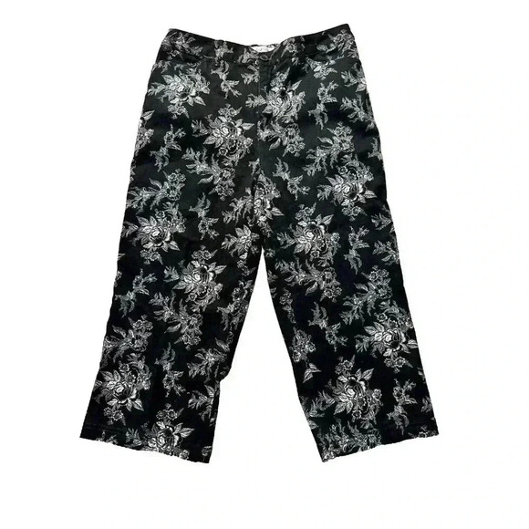 Croft & Barrel women's capri black and white‎ floral capris size 10 - Picture 1 of 4